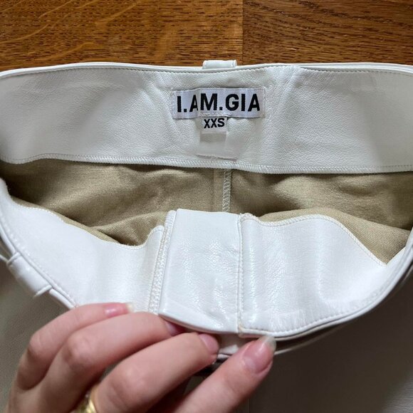 I.AM.GIA Women's White Skirt Faux Leather Belt Mini Micro xxs Moto Bodycon - Picture 5 of 7